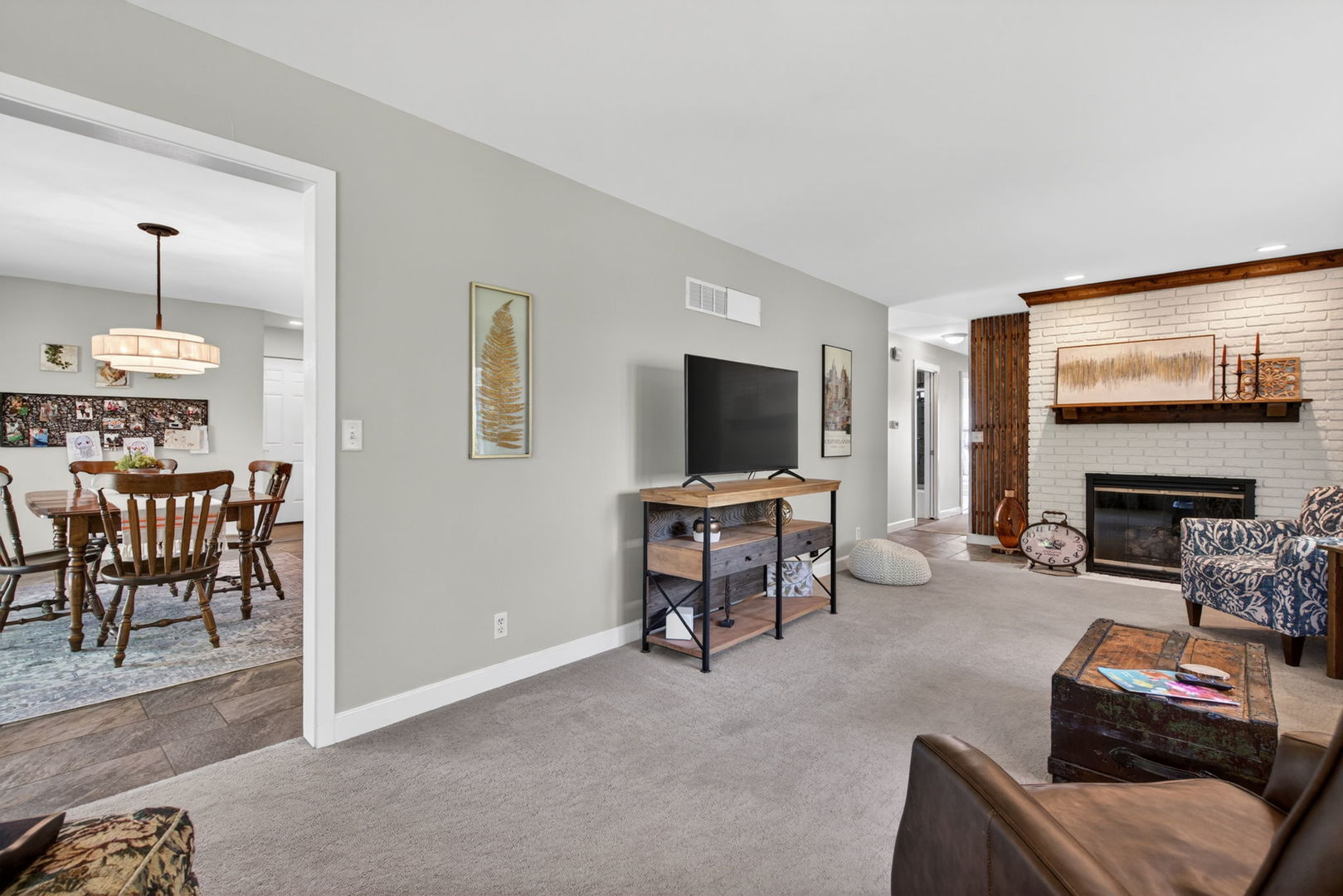 223 Willow Lane