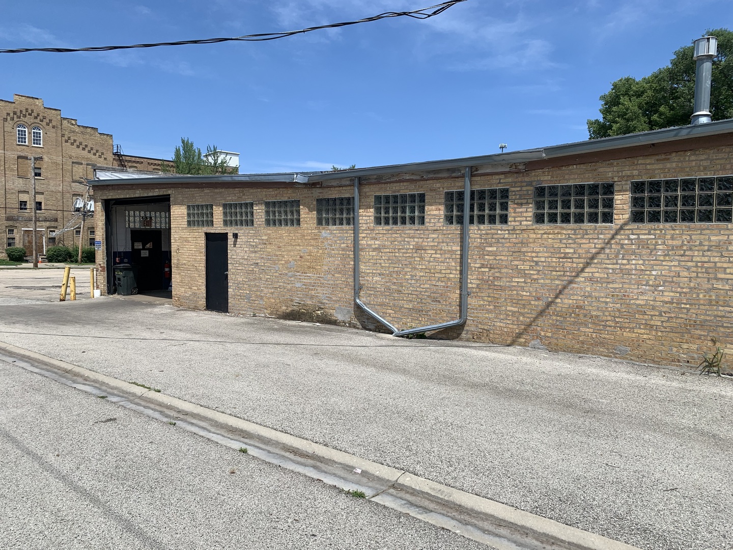325 4th Street