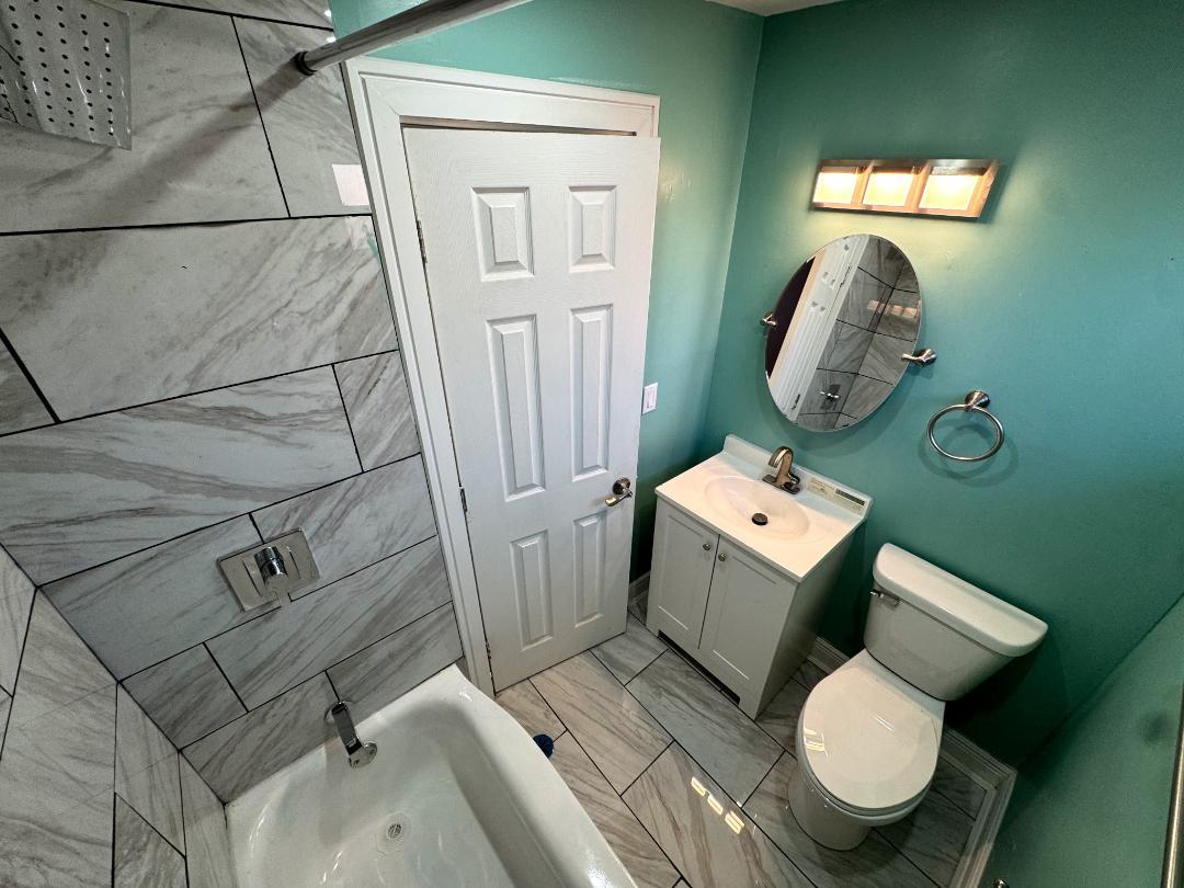 5065 W Gladys Avenue C