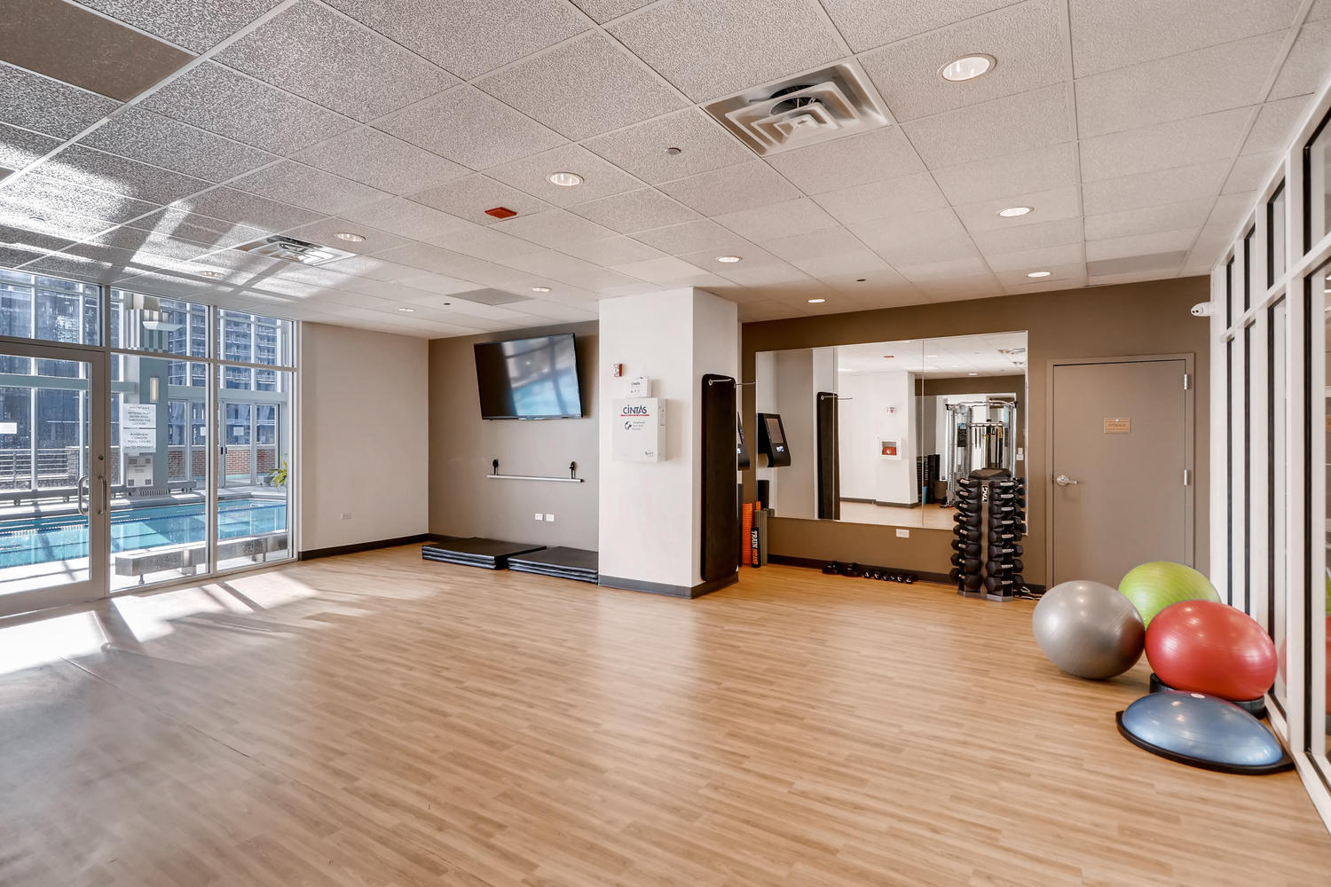445 E North Water Street 1004
