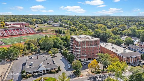 Tiny photo for 520 S Washington Street #201, Naperville, IL 60540 (MLS # 12364207)