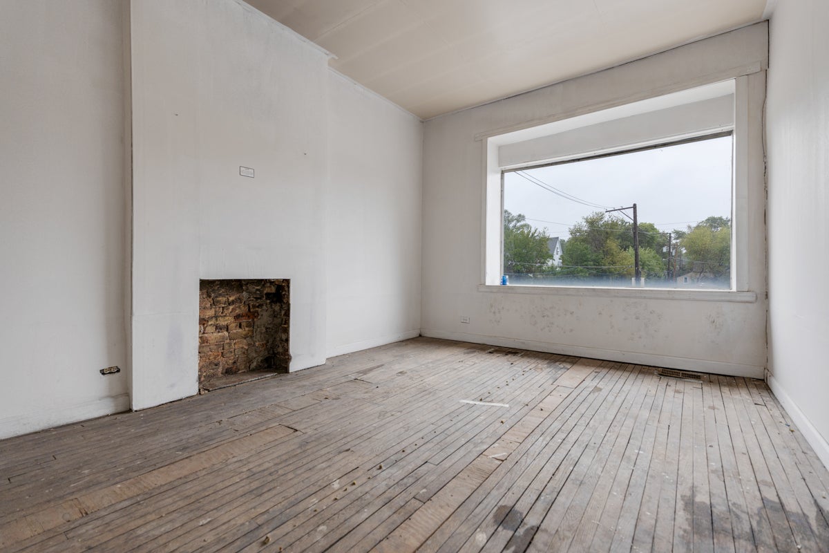 1114 W 51st Street