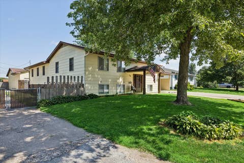 Tiny photo for 710 3rd Street, Colona, IL 61241 (MLS # 12706916)