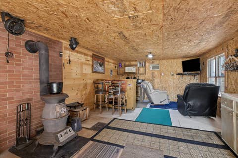 Tiny photo for 710 3rd Street, Colona, IL 61241 (MLS # 12706916)