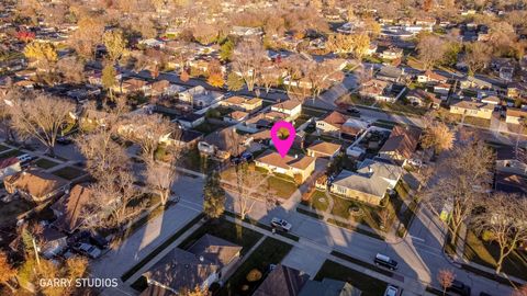 Tiny photo for 701 N Craig Place, Addison, IL 60101 (MLS # 12522931)