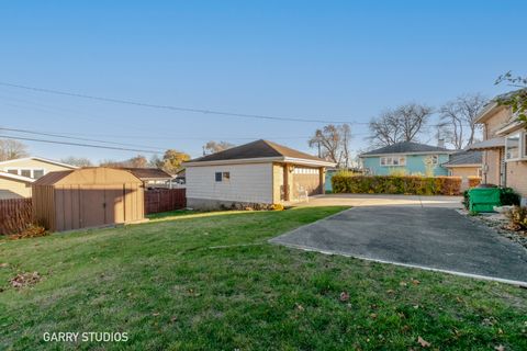 Tiny photo for 701 N Craig Place, Addison, IL 60101 (MLS # 12522931)