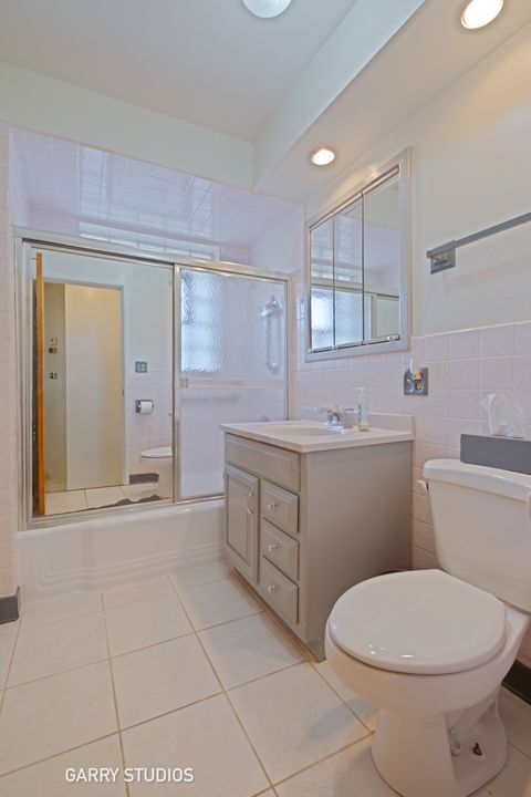 Tiny photo for 701 N Craig Place, Addison, IL 60101 (MLS # 12522931)