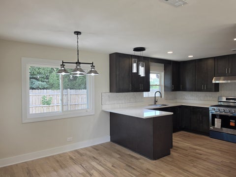Tiny photo for 6410 W 88th Street, Oak Lawn, IL 60453 (MLS # 12749298)