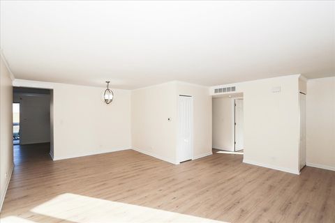 Tiny photo for 760 Longford Drive, Roselle, IL 60172 (MLS # 12515800)