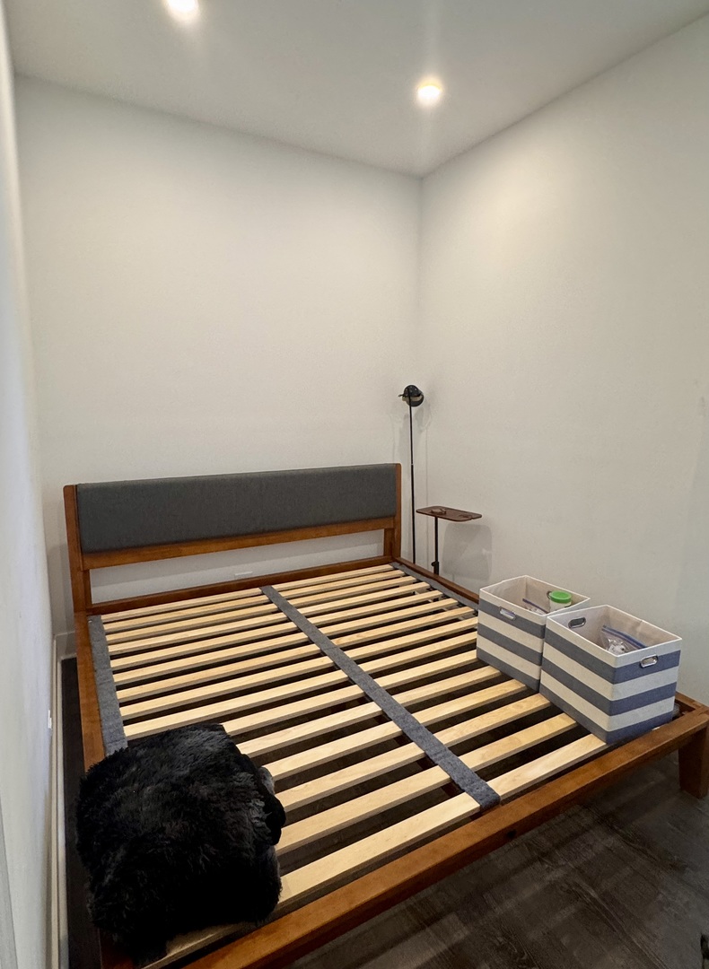 948 W Addison Street 3