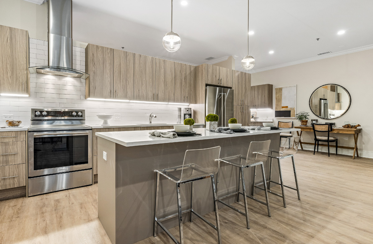 835 Lake Street 511