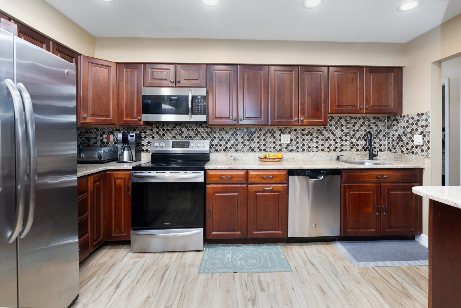 808 E Old Willow Road 208