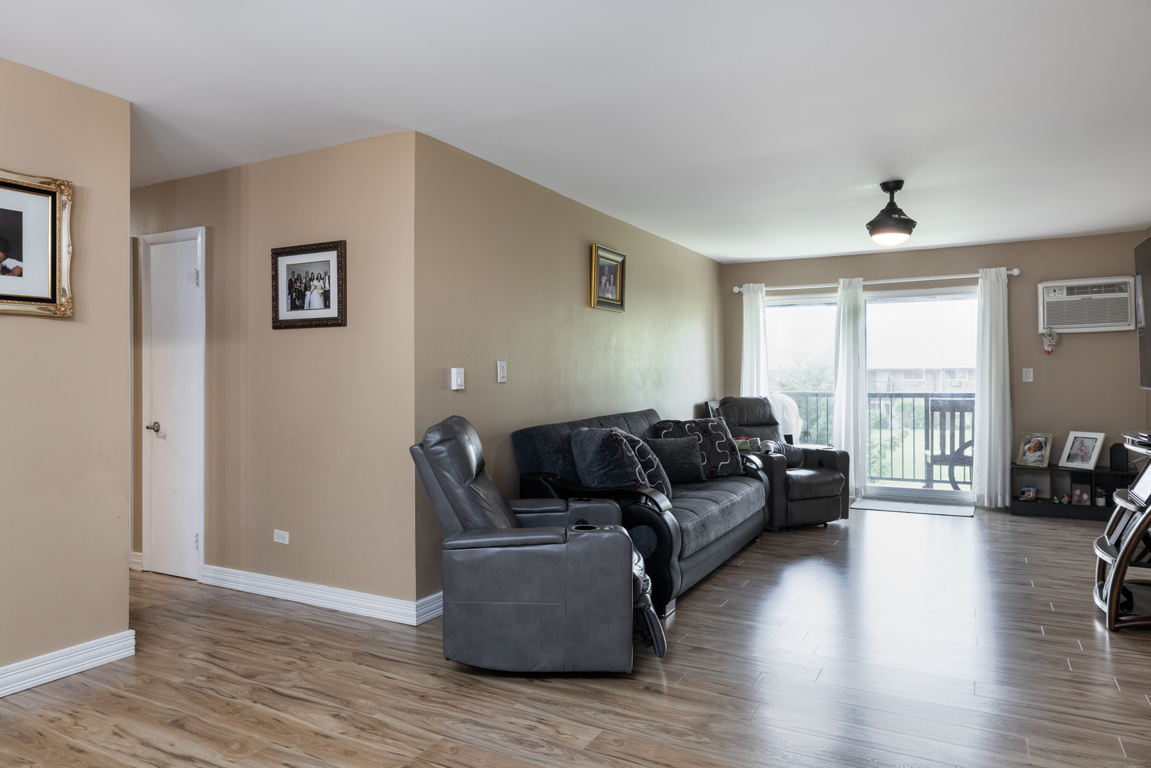 808 E Old Willow Road 208