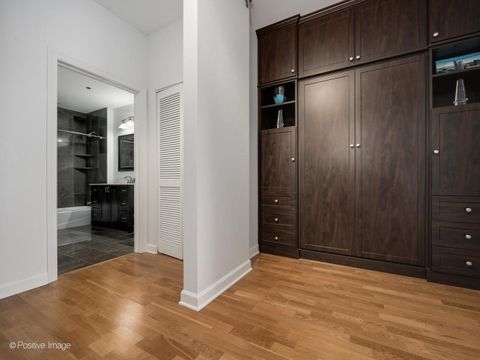Tiny photo for 1211 S PRAIRIE Avenue #2905, Chicago, IL 60605 (MLS # 12525423)
