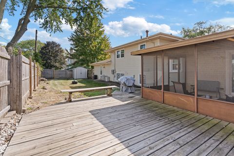 Tiny photo for 2319 Taylor Street, Joliet, IL 60435 (MLS # 12489068)