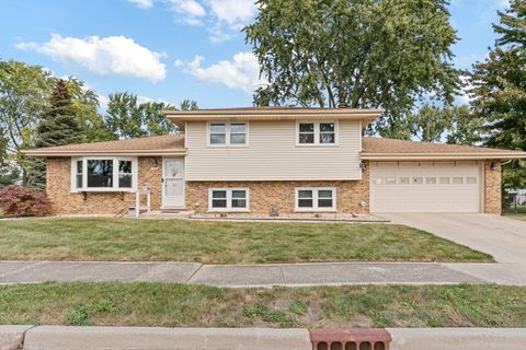 Tiny photo for 2319 Taylor Street, Joliet, IL 60435 (MLS # 12489068)