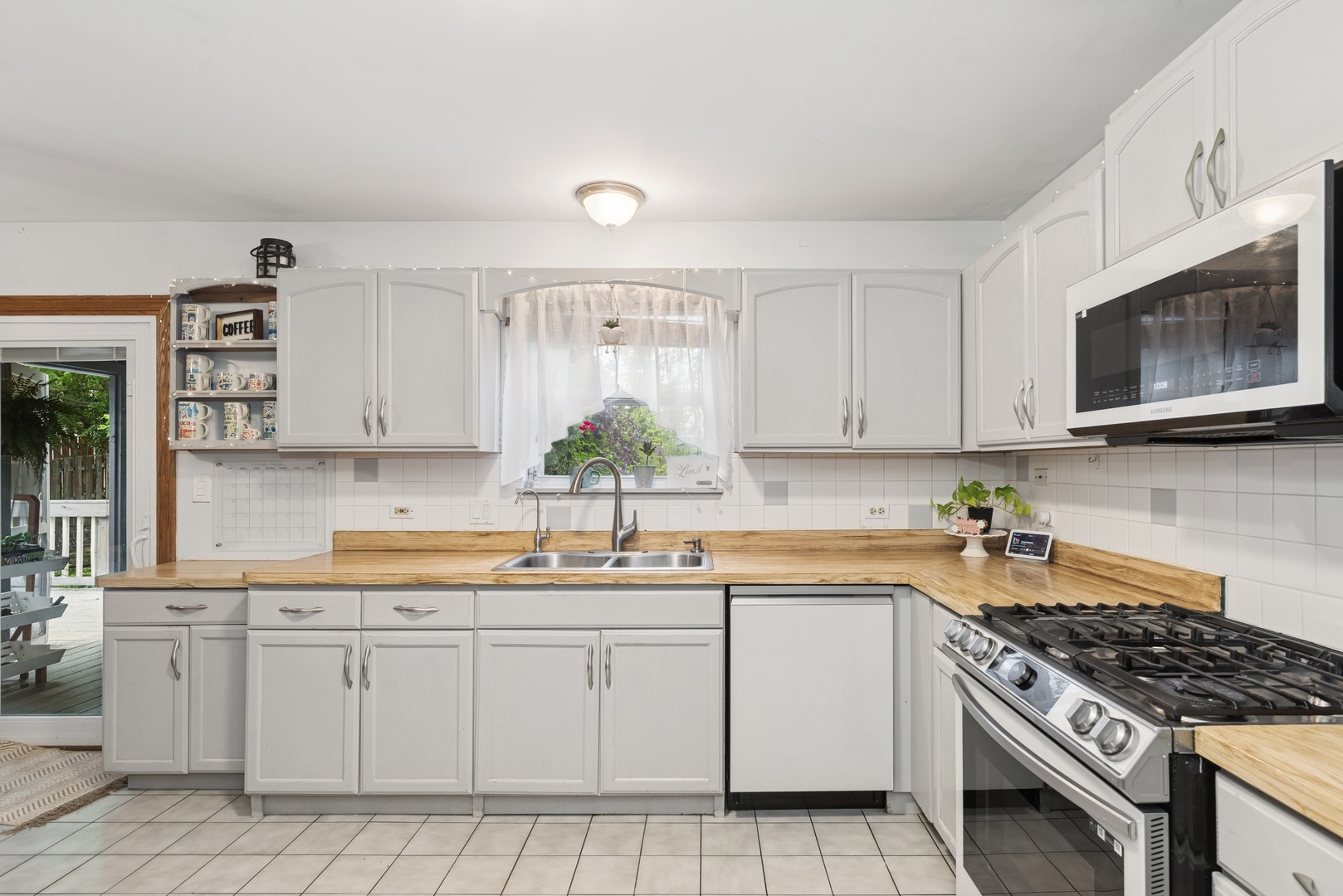 125 W Sprucewood Lane