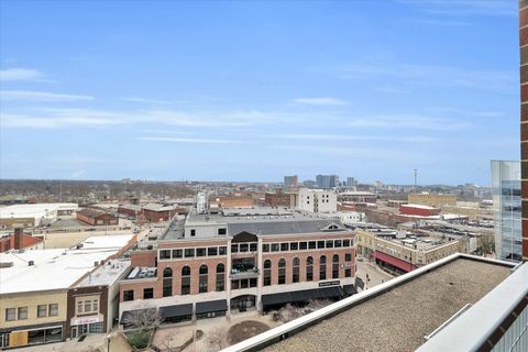 Tiny photo for 301 N Neil Street #808-809, Champaign, IL 61820 (MLS # 12481877)