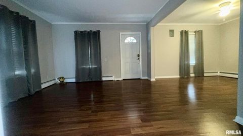 Tiny photo for 1206 S MAIN Street, Benton, IL 62812 (MLS # EB460619)