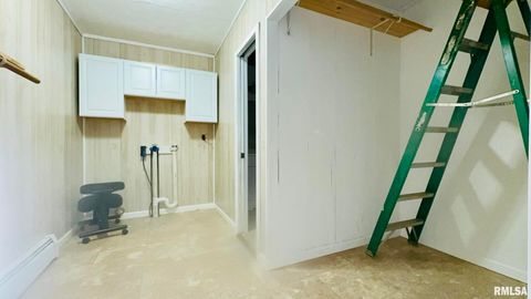 Tiny photo for 1206 S MAIN Street, Benton, IL 62812 (MLS # EB460619)