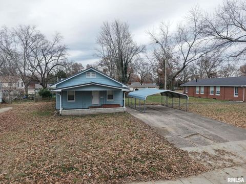 Tiny photo for 1206 S MAIN Street, Benton, IL 62812 (MLS # EB460619)