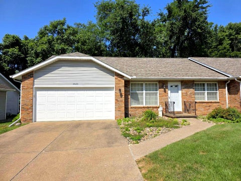 Photo of 2623 1ST Street Court #-, Moline, IL 61265 (MLS # 12795370)