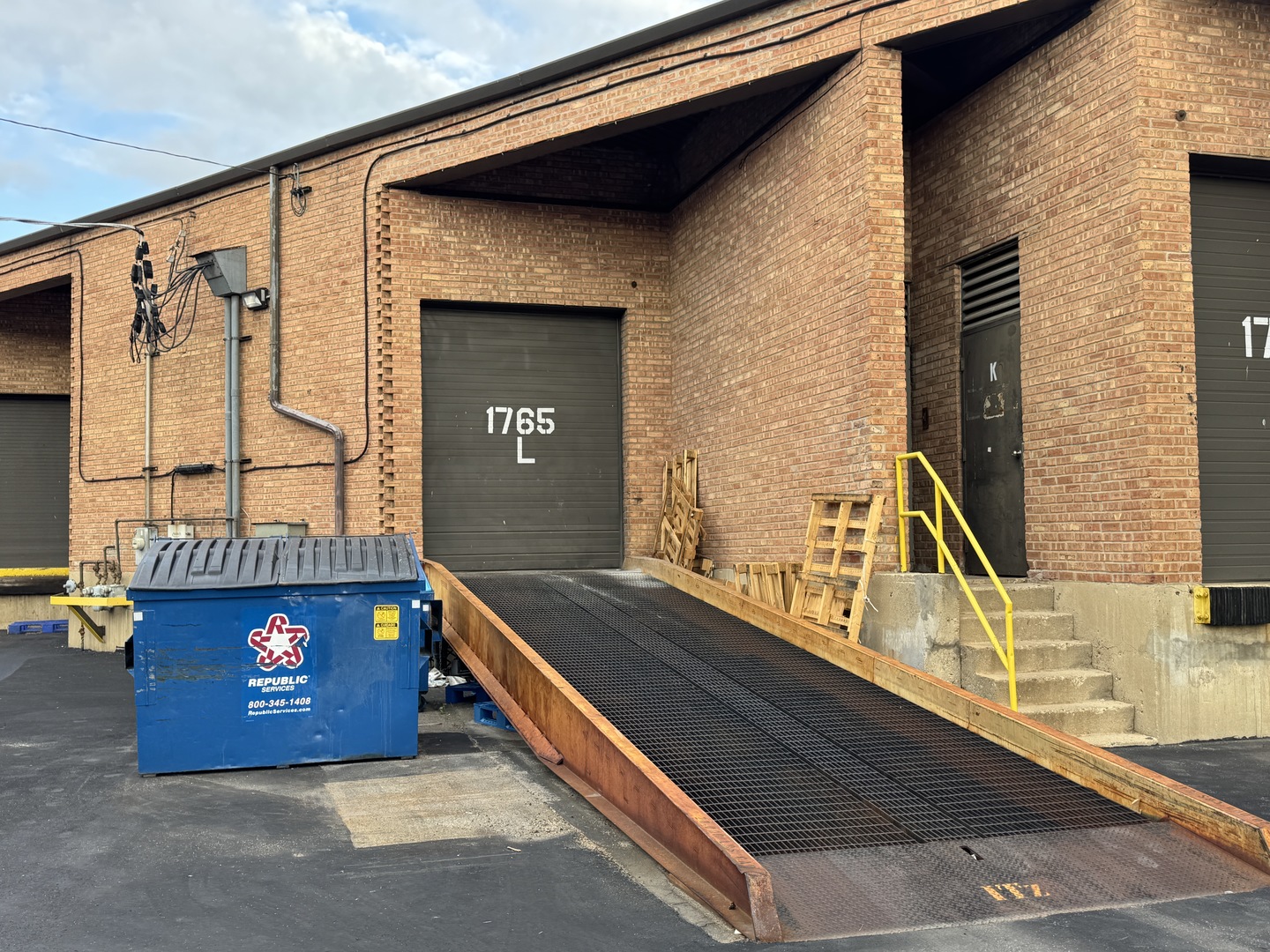 1765 W Cortland Court L