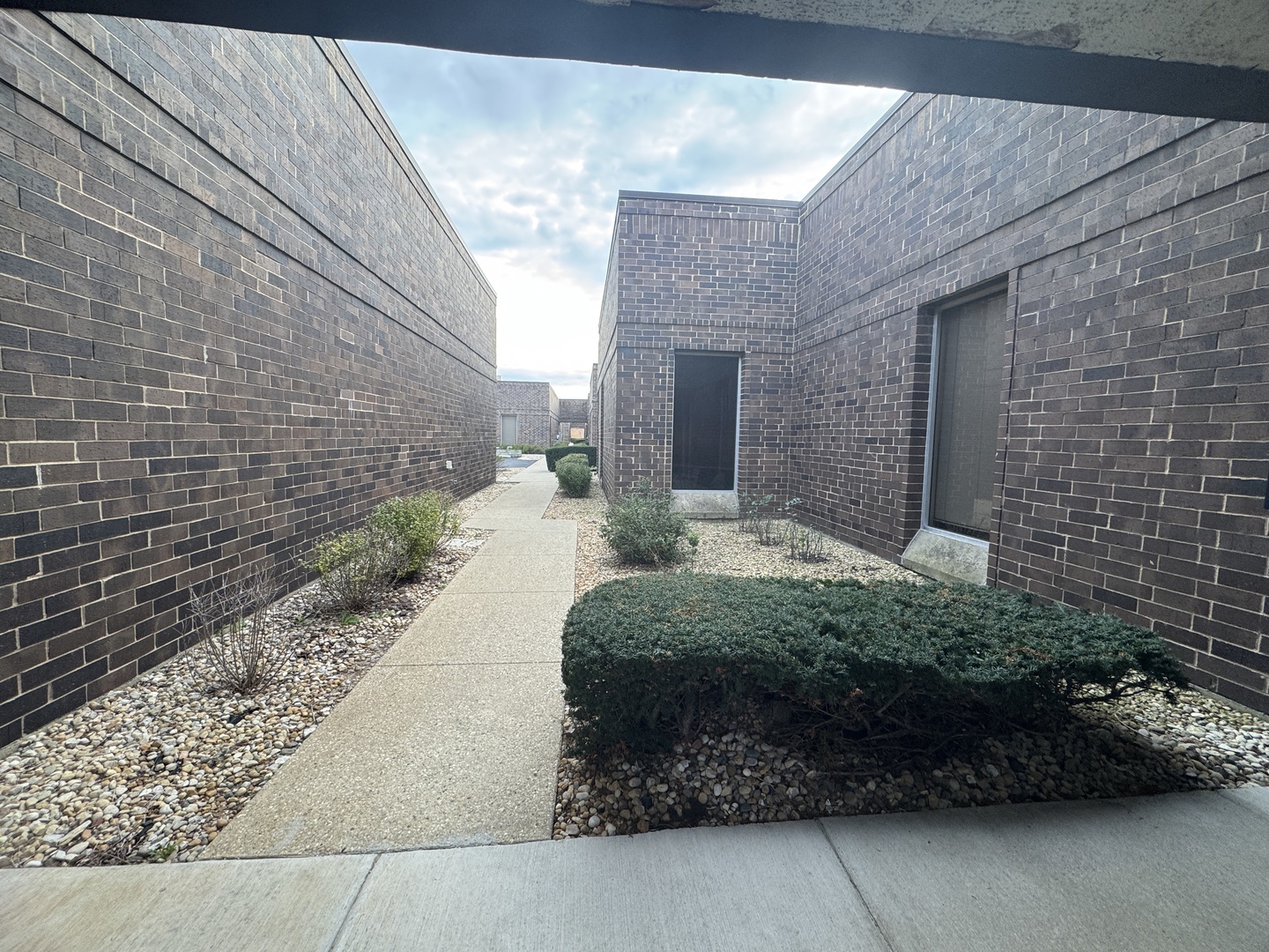 1765 W Cortland Court L