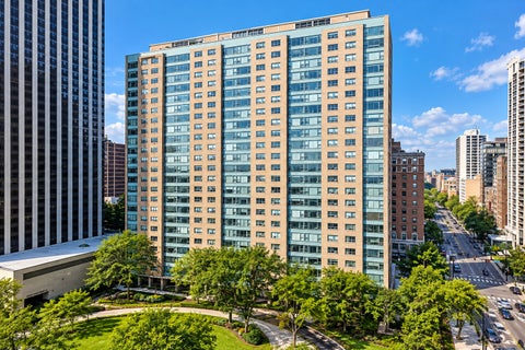 Photo of 3180 N Lake Shore Drive #17F, Chicago, IL 60657 (MLS # 12759992)