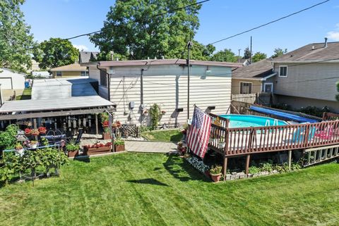 Tiny photo for 3216 Emerald Avenue, Steger, IL 60475 (MLS # 12461177)