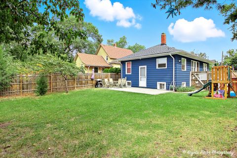 Tiny photo for 210 Orchard Street, Elgin, IL 60123 (MLS # 12480611)