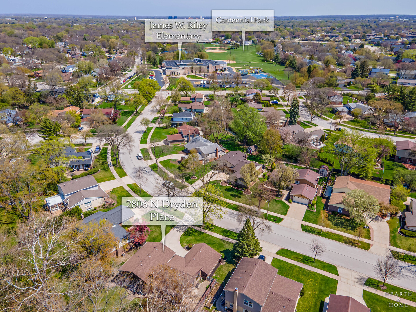 2806 N Dryden Place
