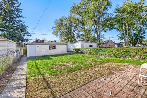 Tiny photo for 3904 Gladys Avenue, Bellwood, IL 60104 (MLS # 12792534)