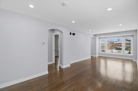 Tiny photo for 10356 S Green Street, Chicago, IL 60643 (MLS # 12582365)