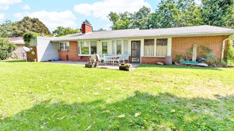 Tiny photo for 10 Walker Drive, Bloomington, IL 61701 (MLS # 12744345)