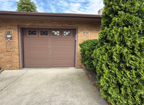 Tiny photo for 910 Catherine Street, Joliet, IL 60435 (MLS # 12654434)