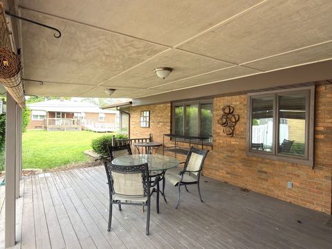 Tiny photo for 910 Catherine Street, Joliet, IL 60435 (MLS # 12654434)