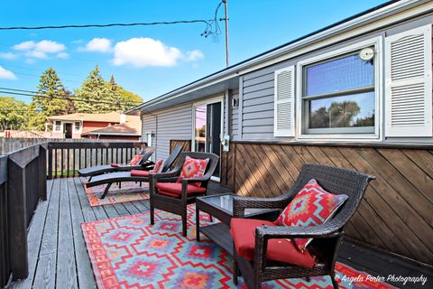 Tiny photo for 1607 Lakeland Avenue, McHenry, IL 60050 (MLS # 12489768)