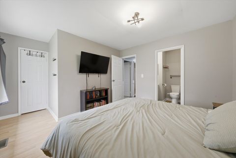 Tiny photo for 1198 ARROWWOOD Court, Aurora, IL 60504 (MLS # 12621563)