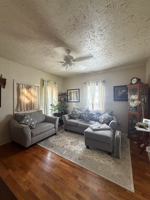 Tiny photo for 808 W 10th Street, Metropolis, IL 62960 (MLS # 12720457)