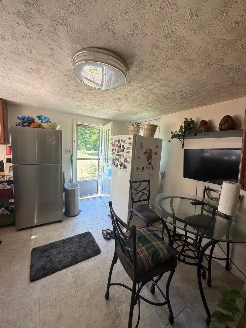 808 W 10th Street