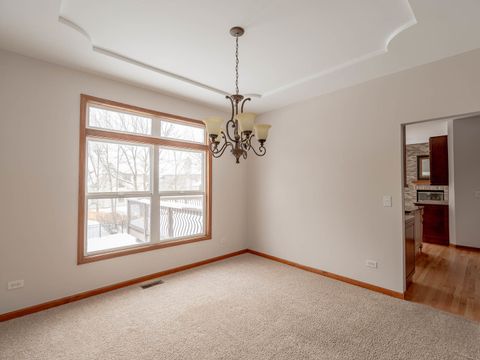 Tiny photo for 21 W Sandstone Court, South Elgin, IL 60177 (MLS # 12524024)