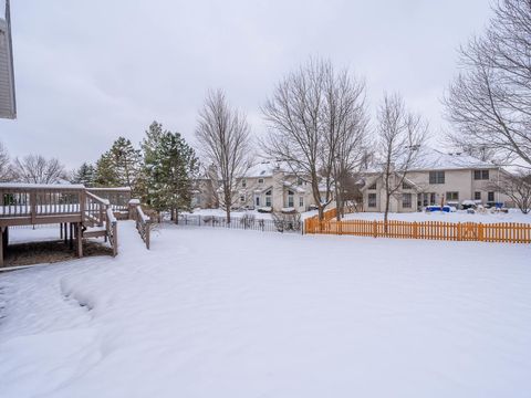 Tiny photo for 21 W Sandstone Court, South Elgin, IL 60177 (MLS # 12524024)