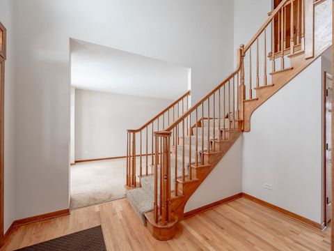 Tiny photo for 21 W Sandstone Court, South Elgin, IL 60177 (MLS # 12524024)