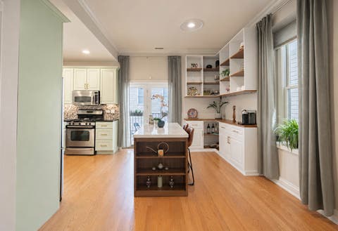 Tiny photo for 1445 N MOHAWK Street #2, Chicago, IL 60610 (MLS # 12666784)