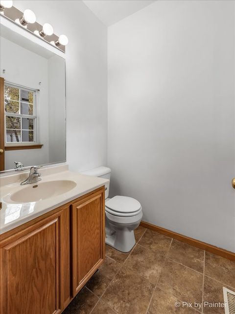 Tiny photo for 16 Brian Court, Algonquin, IL 60102 (MLS # 12505927)