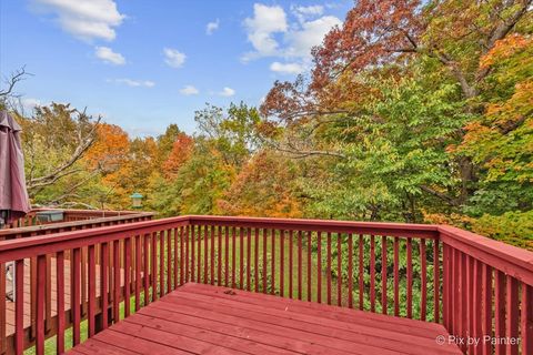 Tiny photo for 16 Brian Court, Algonquin, IL 60102 (MLS # 12505927)