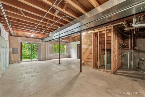 Tiny photo for 16 Brian Court, Algonquin, IL 60102 (MLS # 12505927)