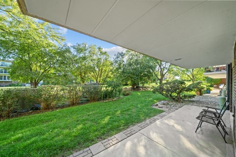 Tiny photo for 5300 Walnut Avenue #20a, Downers Grove, IL 60515 (MLS # 12778357)