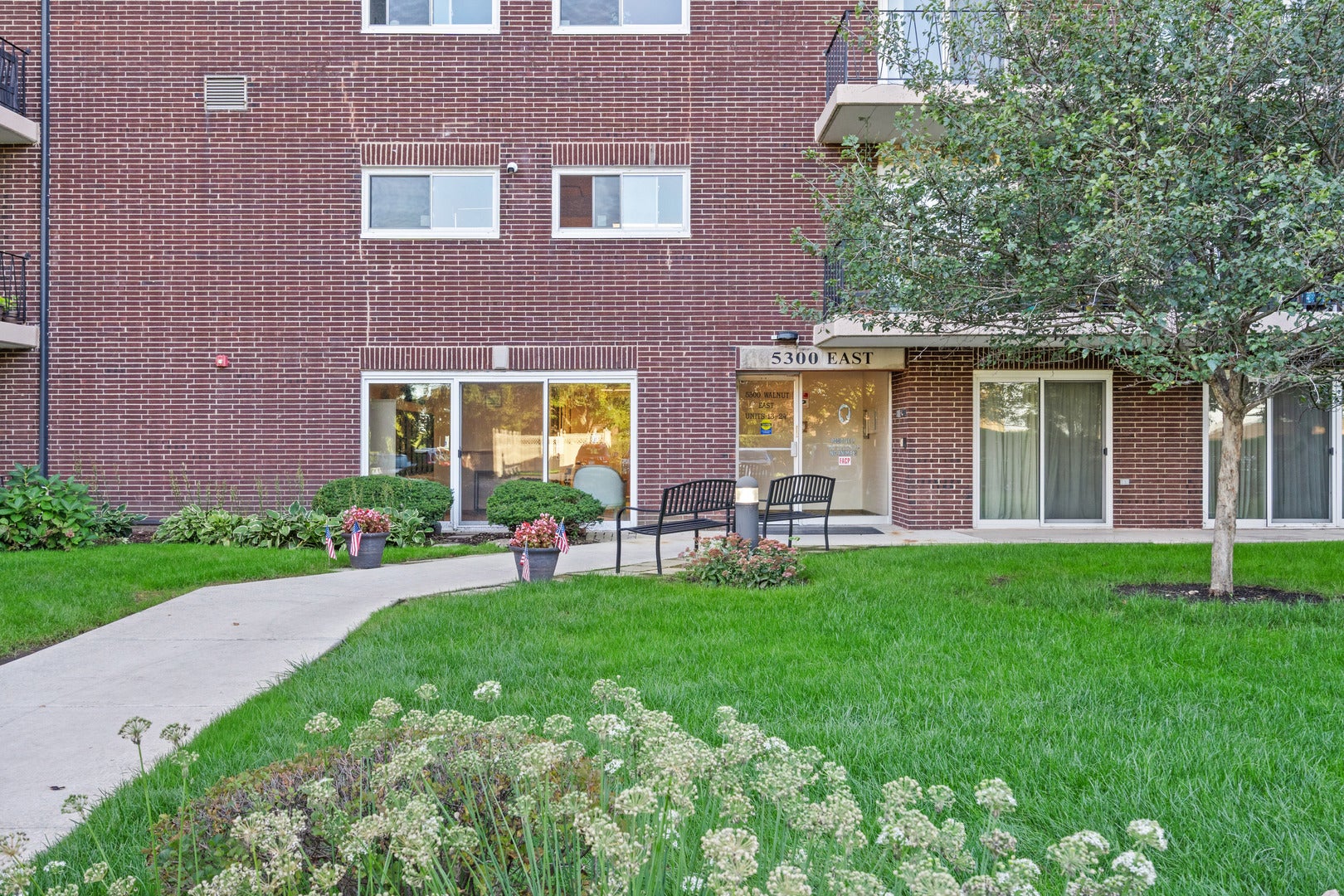 5300 Walnut Avenue 20a